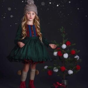 The paper doll girls Christmas dress size 5